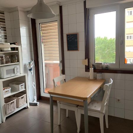 Habitacion Privada Para 2 Personas A 10 Min De La Playa Santander Esterno foto