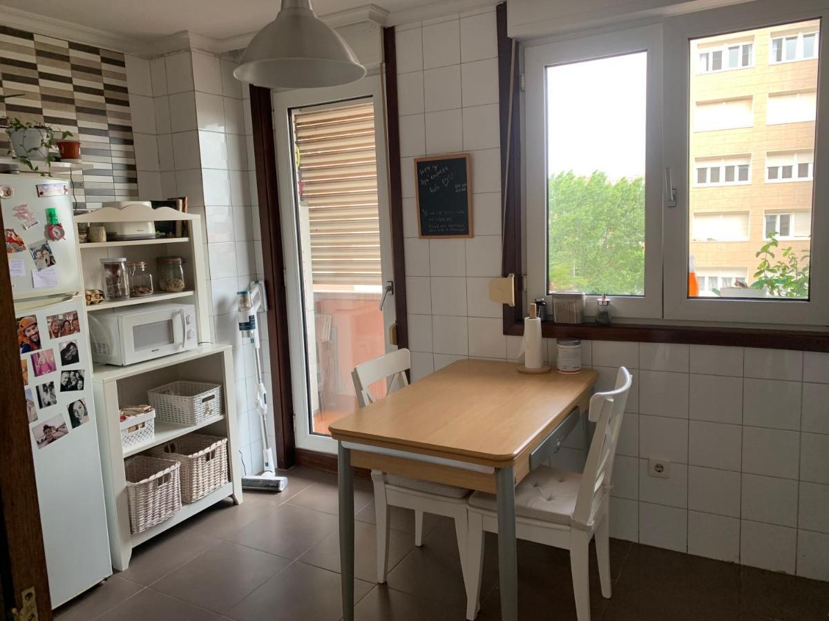 Habitacion Privada Para 2 Personas A 10 Min De La Playa Santander Esterno foto