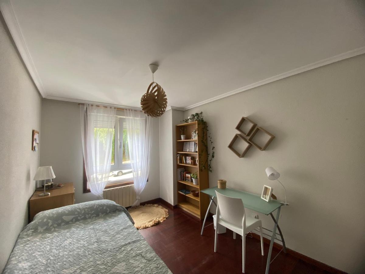 Habitacion Privada Para 2 Personas A 10 Min De La Playa Santander Esterno foto