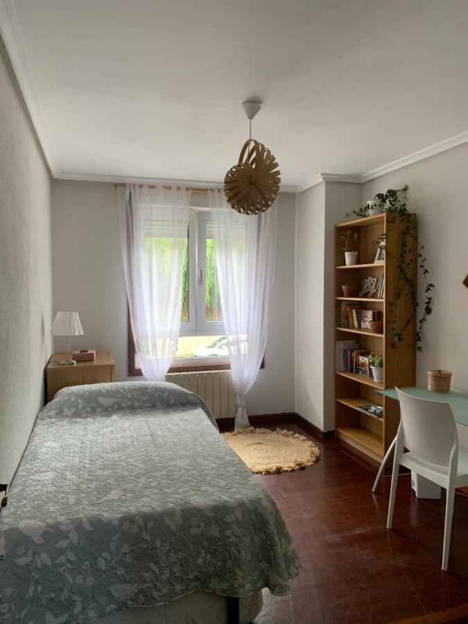 Habitacion Privada Para 2 Personas A 10 Min De La Playa Santander Esterno foto