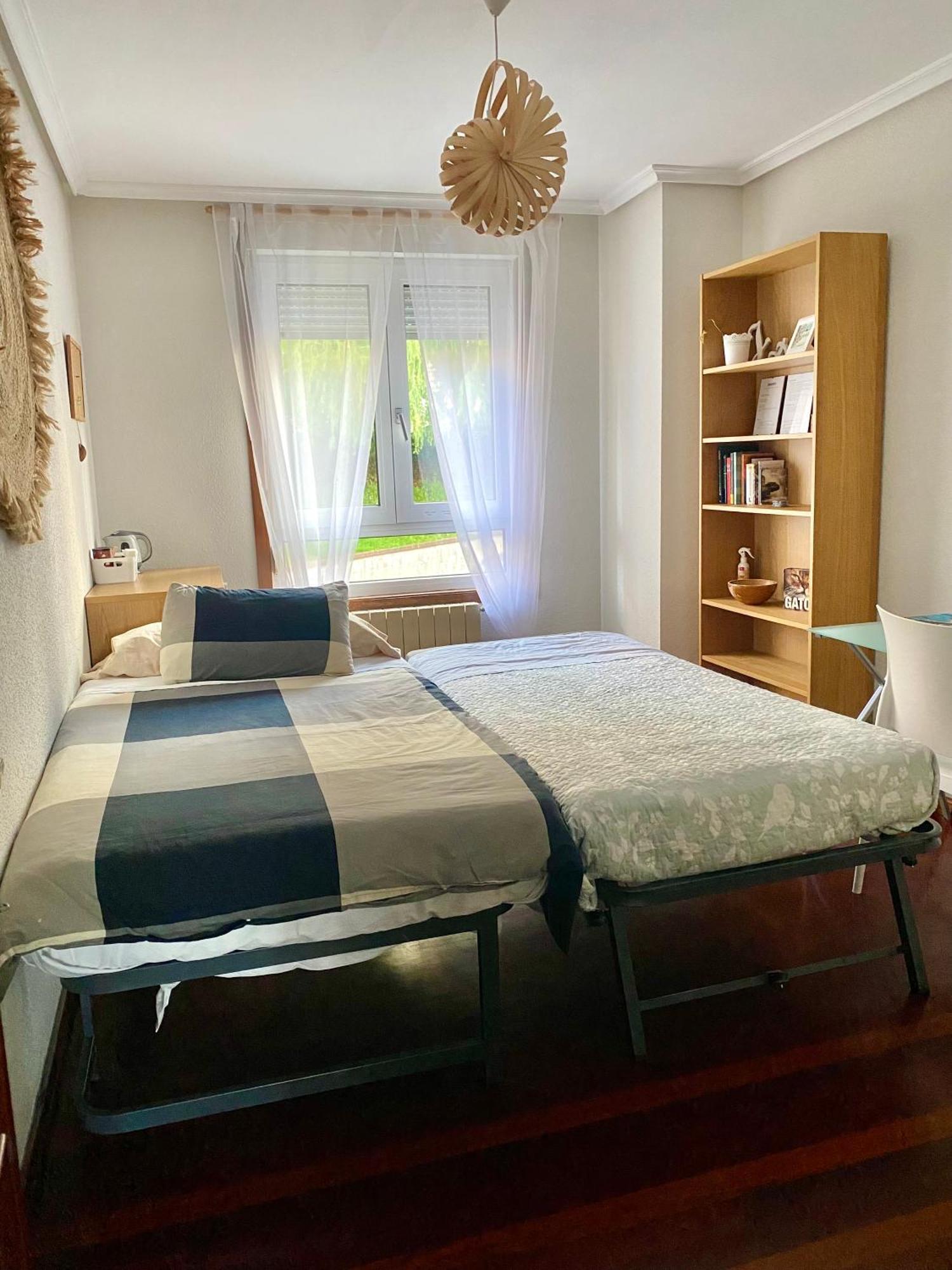 Habitacion Privada Para 2 Personas A 10 Min De La Playa Santander Esterno foto